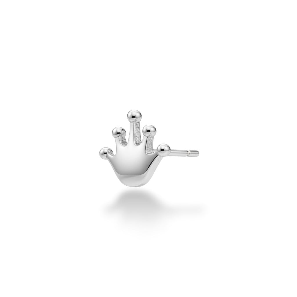 NAGPAL JEWELLERS The Royal Crown Tops, 92.5 silver stud earrings with a crown design, perfect for gifting.