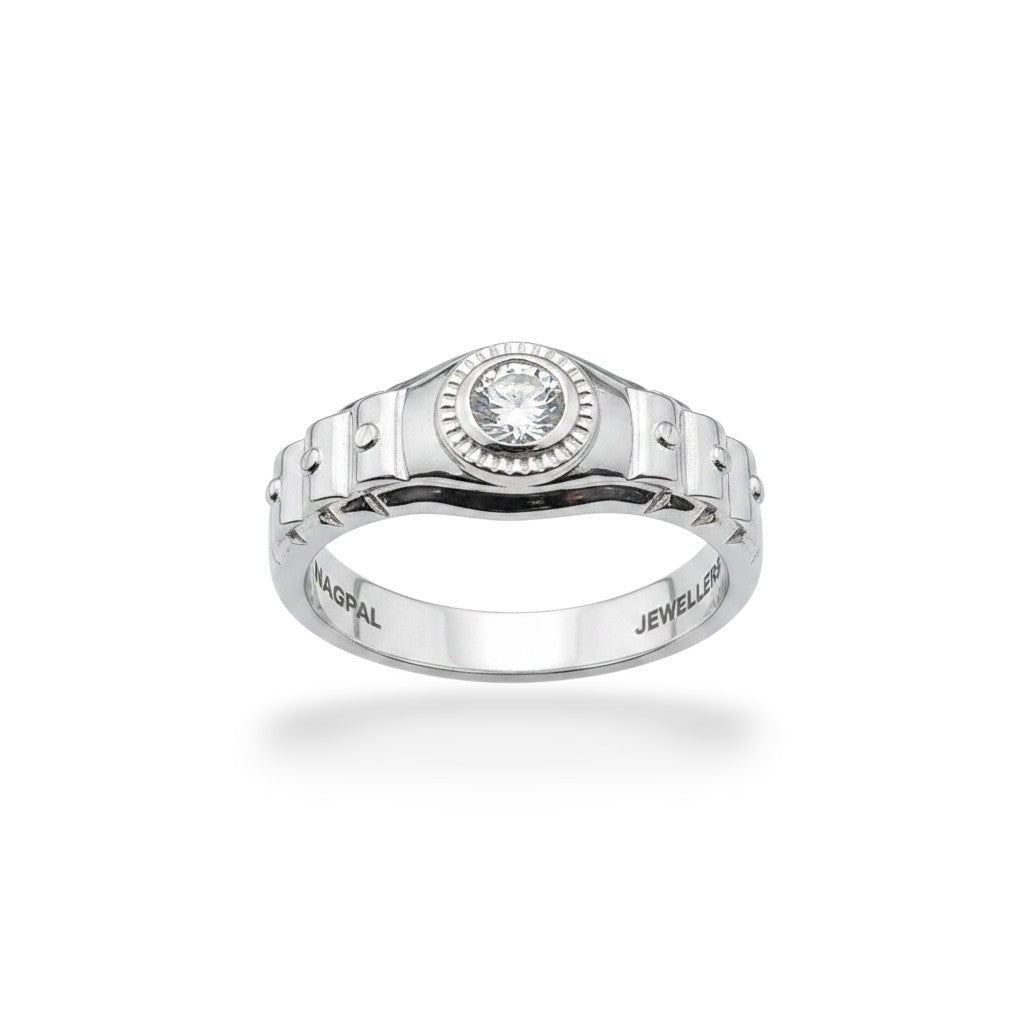 NAGPAL JEWELLERS The Girders ring size 21, silver band with a round-cut diamond.